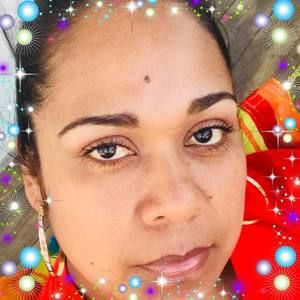 Meet your Posher, Yolanda